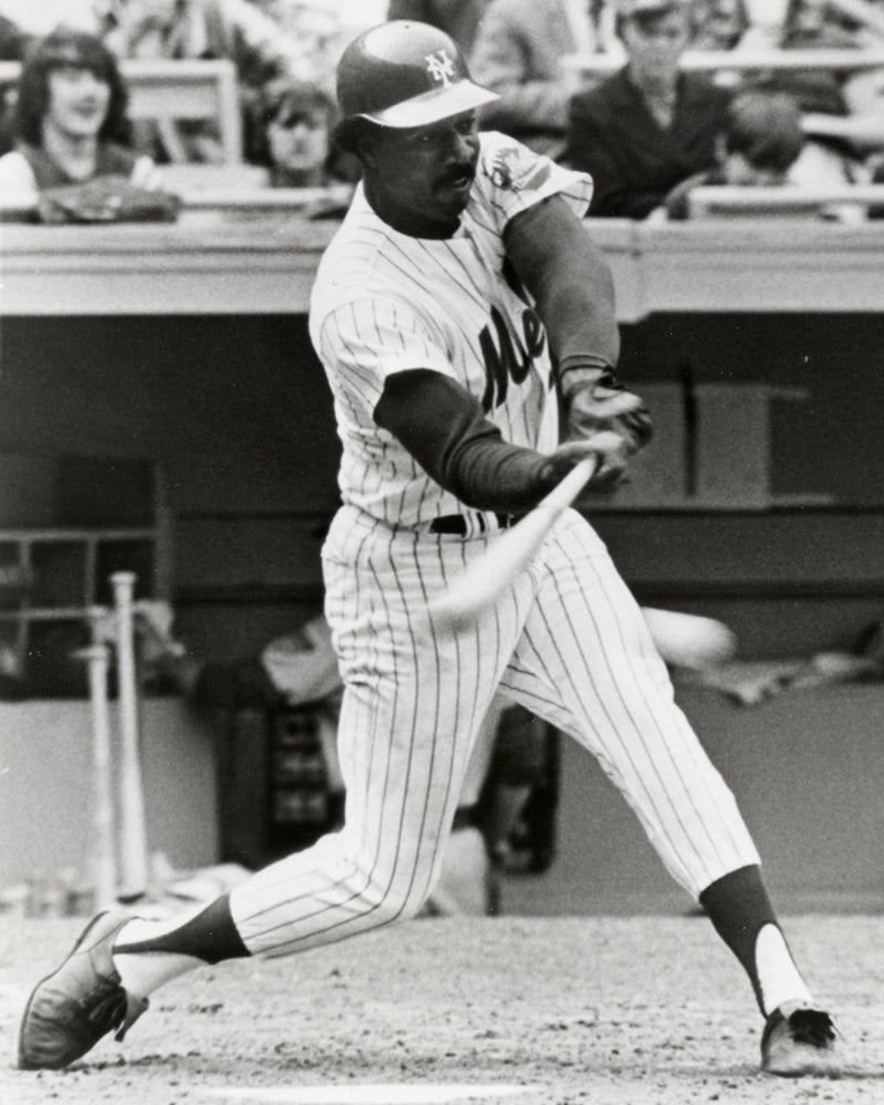 Cleon Jones bats for Mets