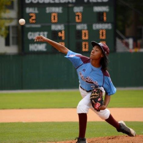 Mo'ne Davis pitching in the 2014 Little League World Series