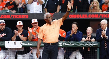 Al Bumbry acknowledges fans