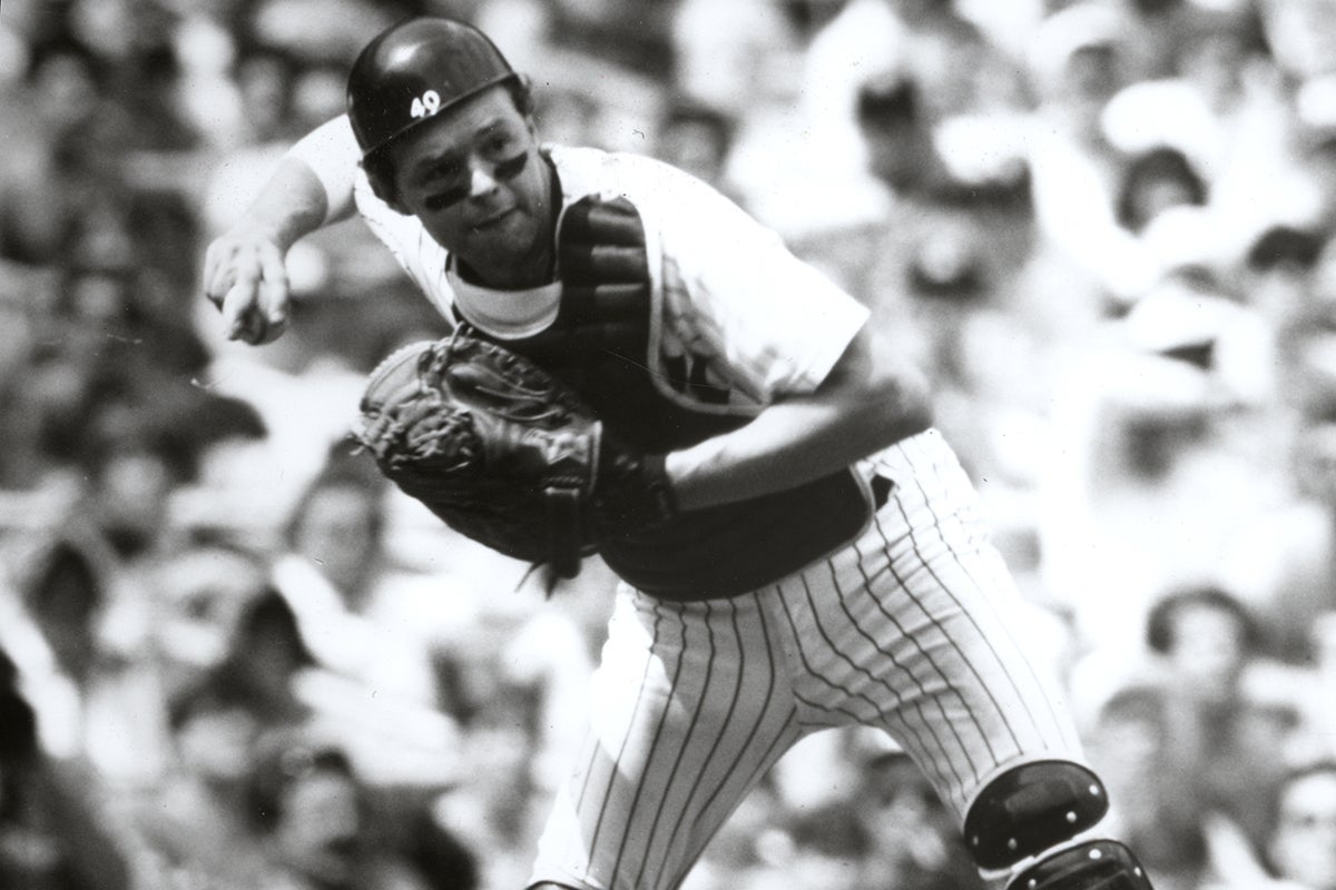 Butch Wynegar on defense for Yankees